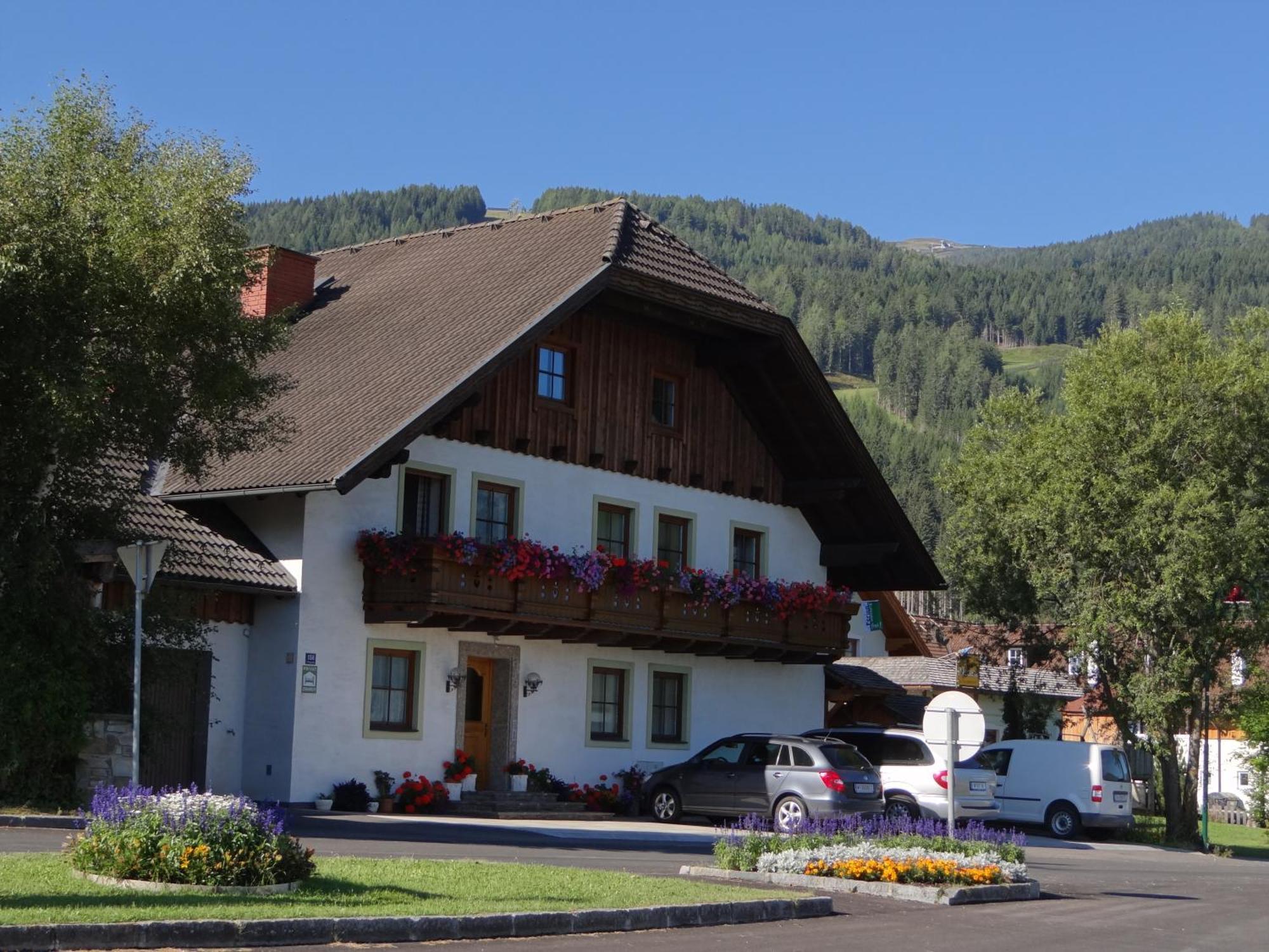 Haus Edelweiss Apartment Sankt Margarethen im Lungau Exterior photo