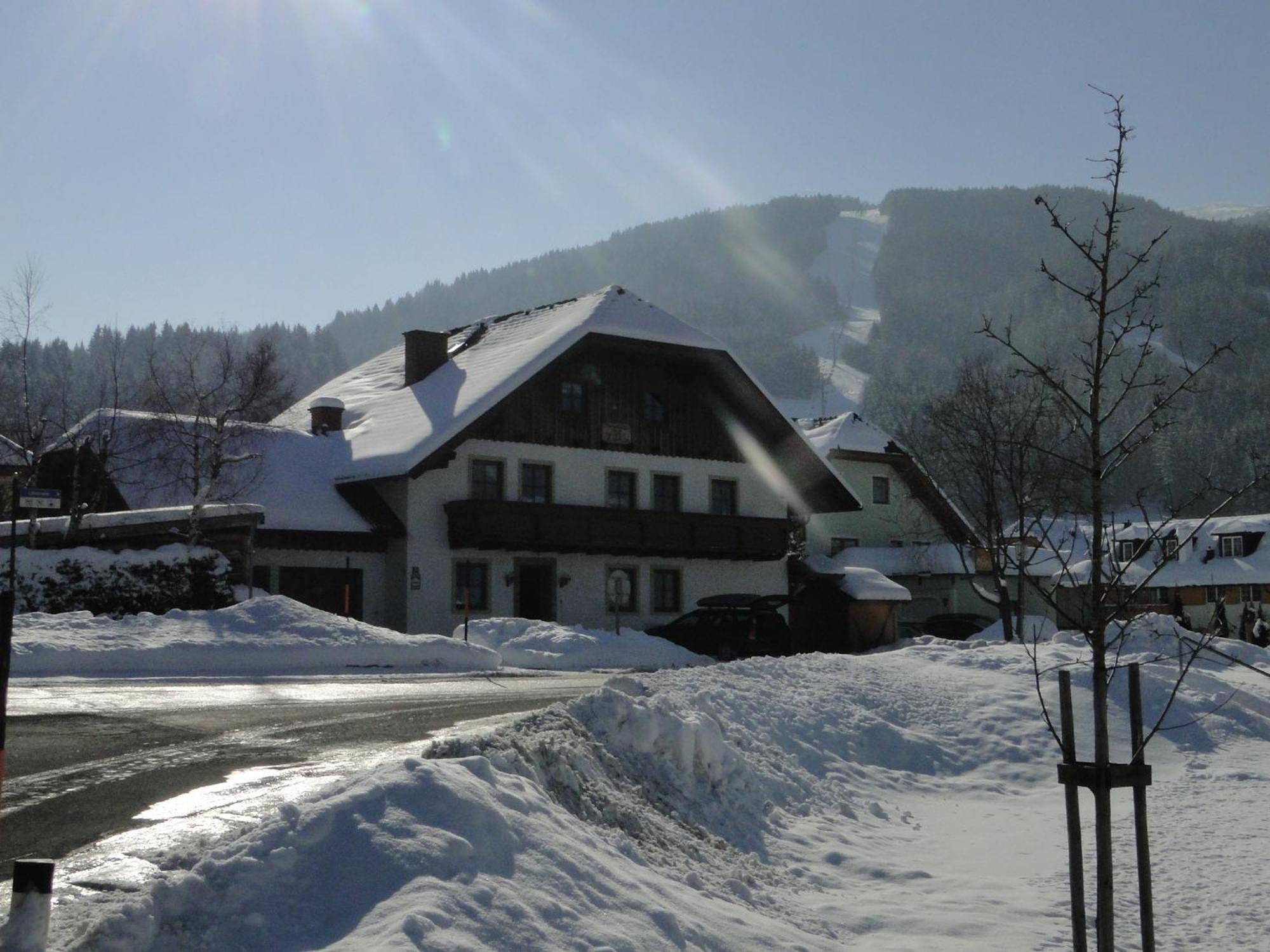 Haus Edelweiss Apartment Sankt Margarethen im Lungau Exterior photo